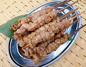 鶏皮くるくる串